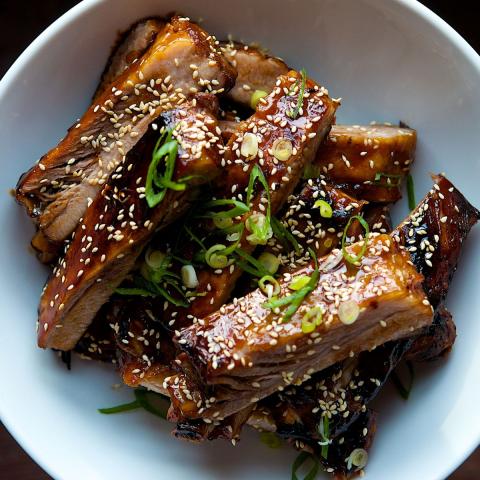 food52.com/recipes/25907-chinese-chinese-style-honey-hoisen-sticky-ribs
